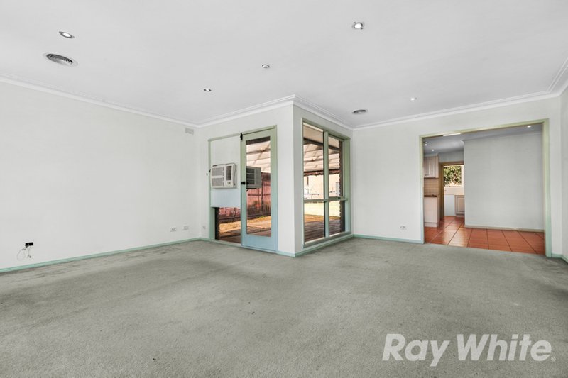 Photo - 195 Brandon Park Drive, Wheelers Hill VIC 3150 - Image 6