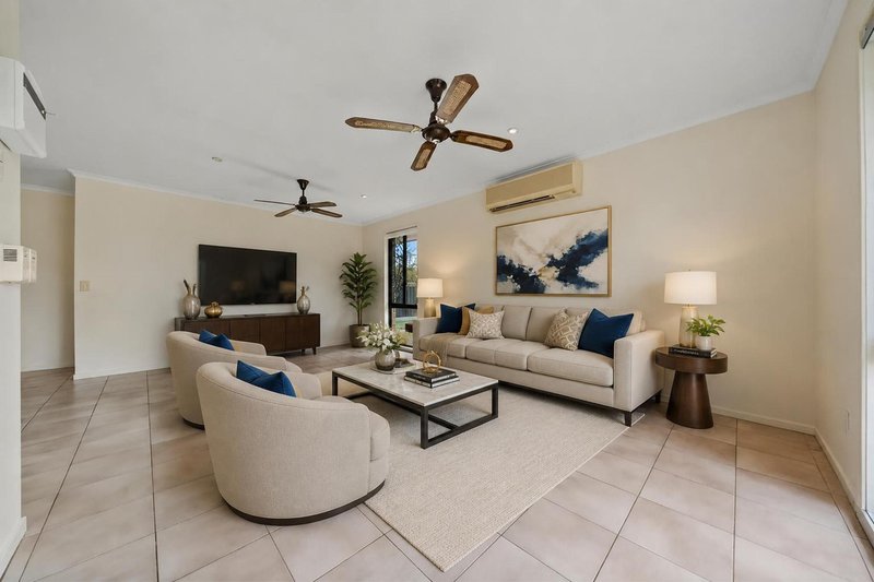 Photo - 195 Castile Crescent, Edens Landing QLD 4207 - Image 4