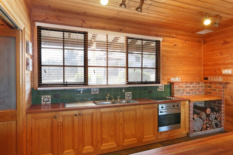 Photo - 195 Demotts Road, Anakie VIC 3213 - Image 3