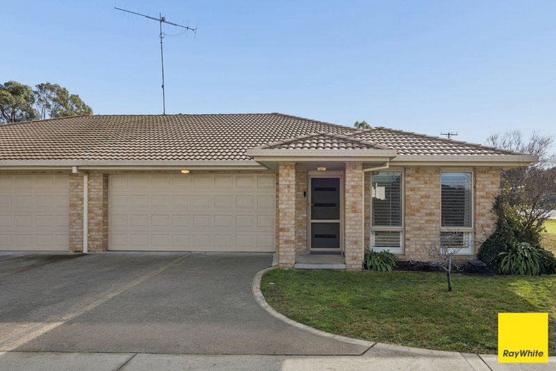 Photo - 1/95 Ellendon Street, Bungendore NSW 2621 - Image 1