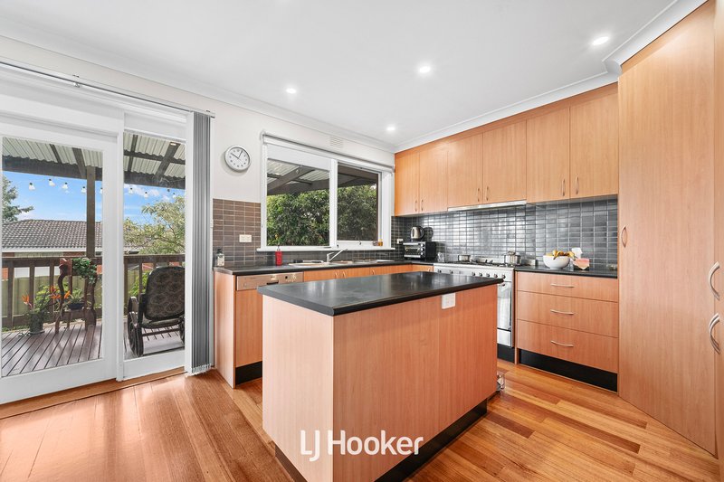 Photo - 195 Highbury Road, Burwood VIC 3125 - Image 2