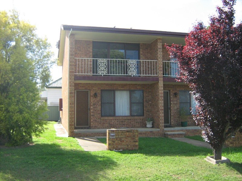 1/95 Johnston Street (Corner Gorman Street) , Tamworth NSW 2340