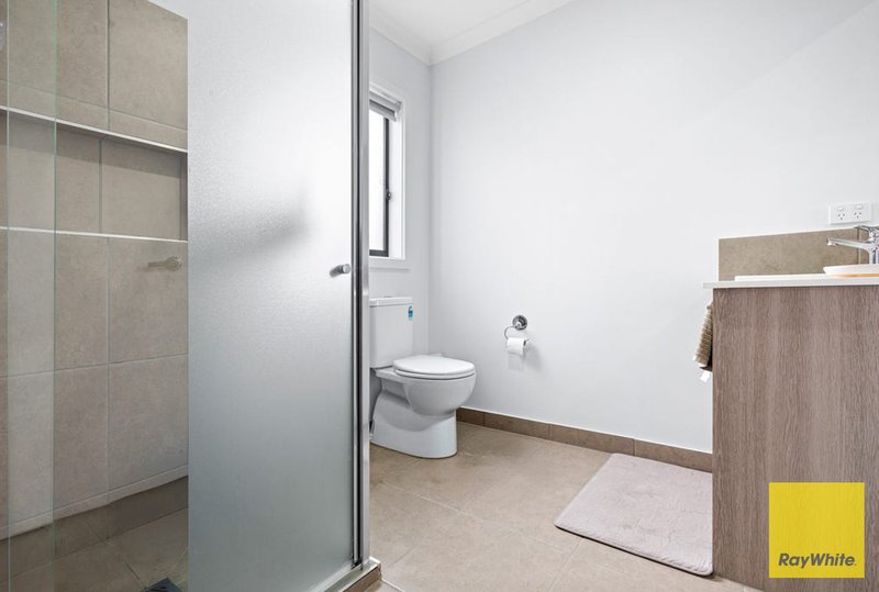 Photo - 195 Maracana Avenue, Manor Lakes VIC 3024 - Image 13