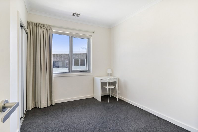 Photo - 19/5 Nevertire Street, Lawson ACT 2617 - Image 11