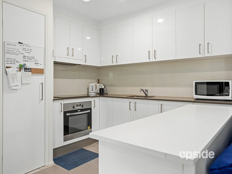 Photo - 1/95 Olsen Avenue, Labrador QLD 4215 - Image 6