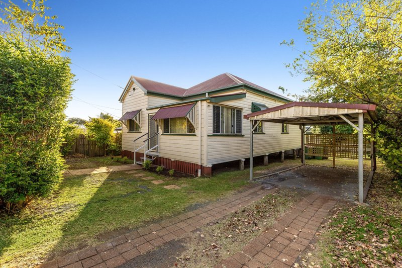 Photo - 195 Taylor Street, Wilsonton QLD 4350 - Image 1