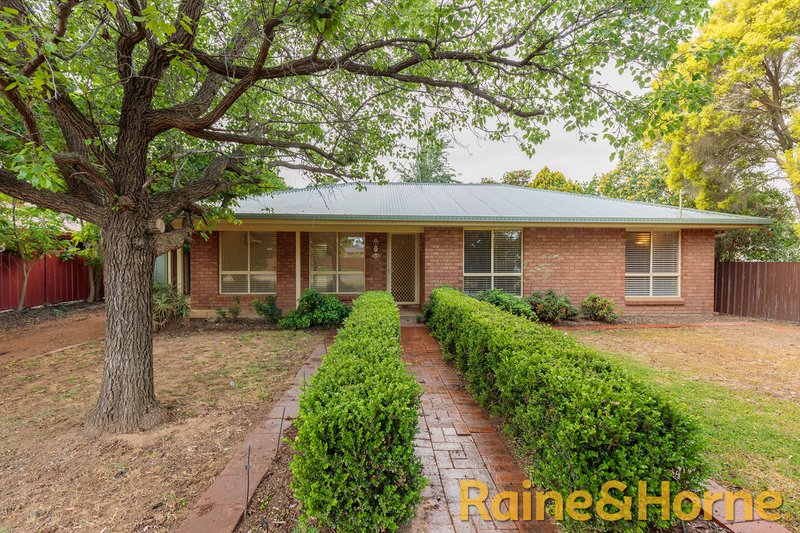 195 Temoin Street, Narromine NSW 2821