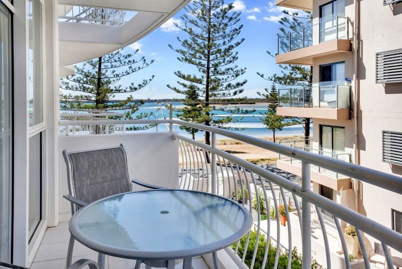 Photo - 19/510 Marine Parade, Biggera Waters QLD 4216 - Image 2