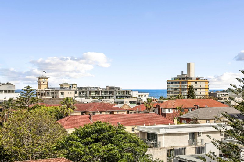 Photo - 19/54-56 Beach Road, Bondi Beach NSW 2026 - Image 3