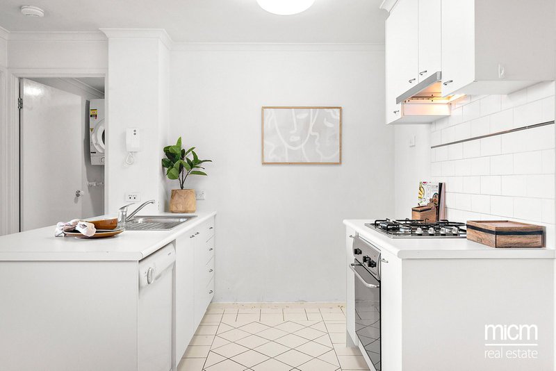 Photo - 195/416A St Kilda Road, Melbourne VIC 3004 - Image 5