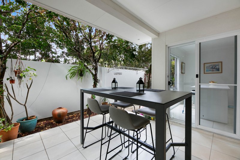 Photo - 19/59 Ward Street, Southport QLD 4215 - Image 8