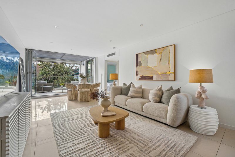 Photo - 19/6-8 Jaques Avenue, Bondi Beach NSW 2026 - Image 1