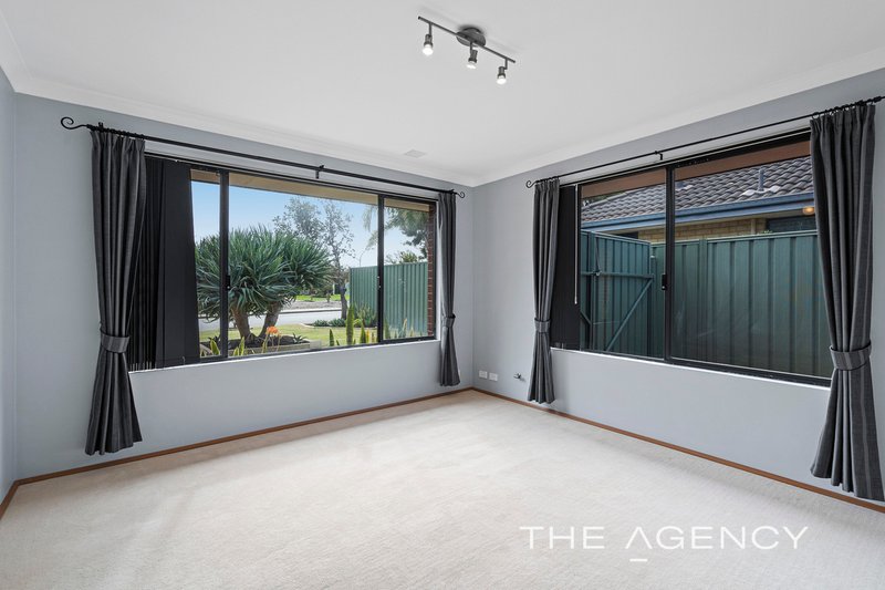 Photo - 196 Bartram Road, Atwell WA 6164 - Image 2