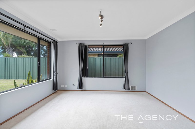 Photo - 196 Bartram Road, Atwell WA 6164 - Image 3