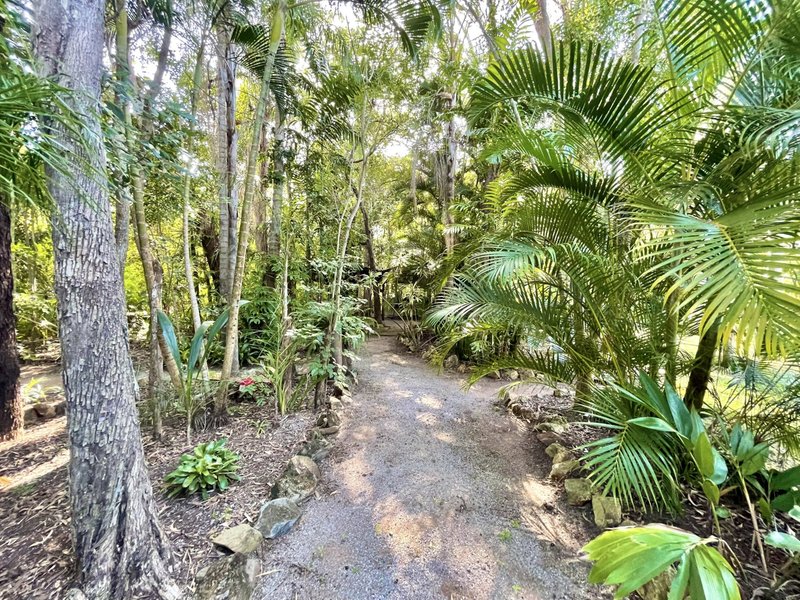 Photo - 196 Bells Road, Rodds Bay QLD 4678 - Image 17