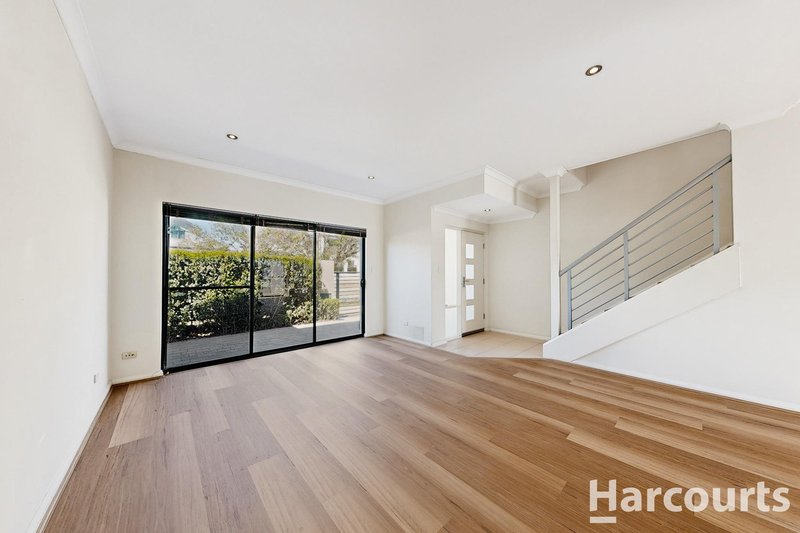 Photo - 196 Celebration Boulevard, Clarkson WA 6030 - Image 3