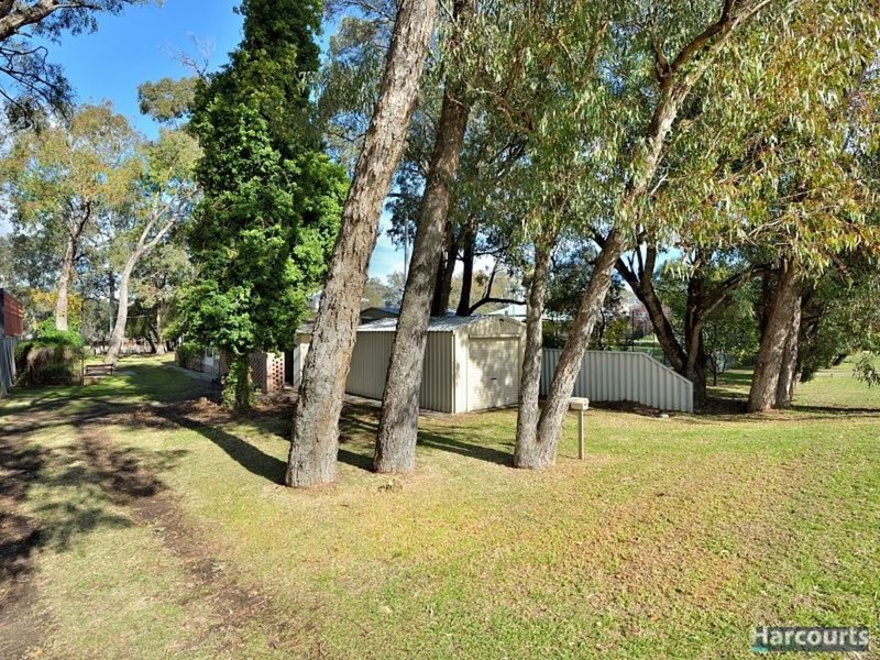 Photo - 196 Culeenup Road, North Yunderup WA 6208 - Image 4