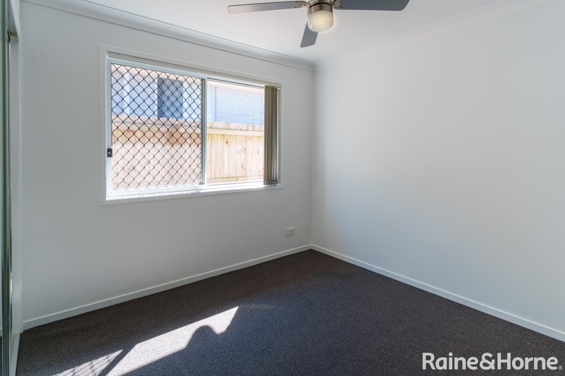 Photo - 196 Darlington Drive, Yarrabilba QLD 4207 - Image 10
