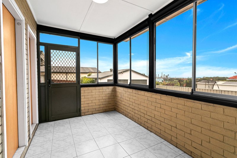 Photo - 196 Flagstaff Road, Lake Heights NSW 2502 - Image 8