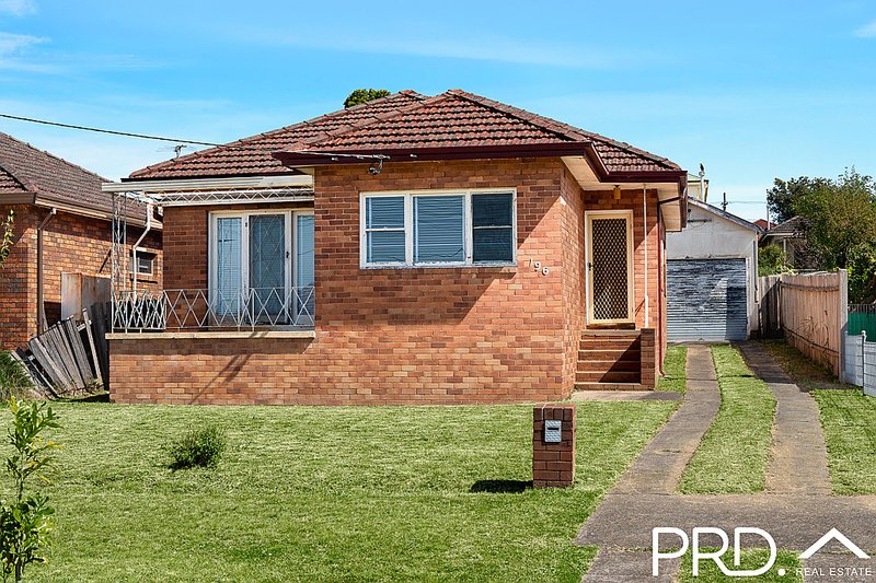 Photo - 196 Gascoigne Road, Yagoona NSW 2199 - Image 2