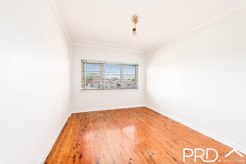 Photo - 196 Gascoigne Road, Yagoona NSW 2199 - Image 4