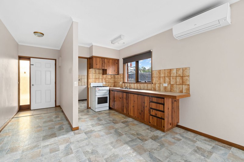 Photo - 1/96 Marley St , Sale VIC 3850 - Image 5