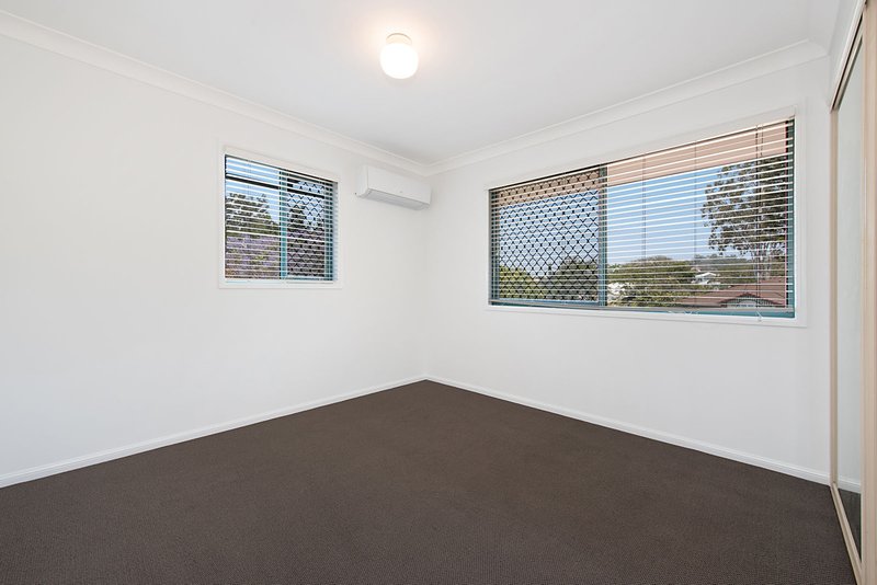 Photo - 1/96 Marshall Road, Holland Park West QLD 4121 - Image 5