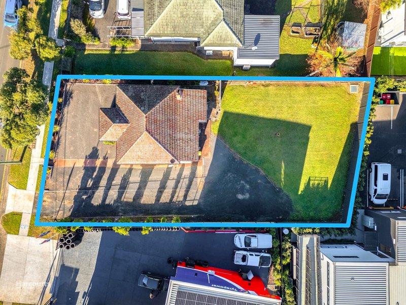Photo - 196 Princes Highway, Dapto NSW 2530 - Image 3