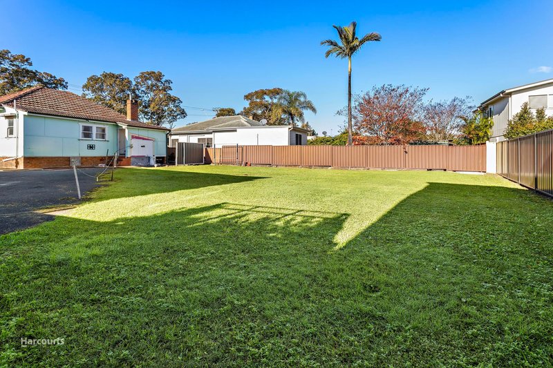 Photo - 196 Princes Highway, Dapto NSW 2530 - Image 9