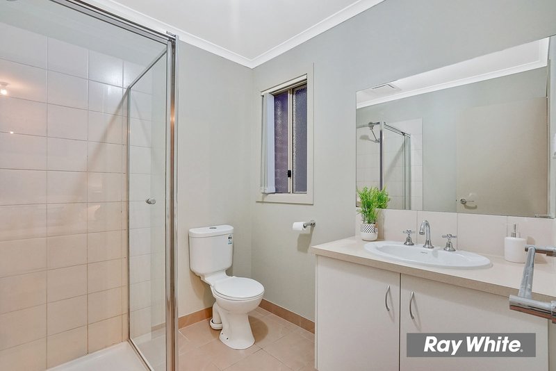 Photo - 196 Riversdale Drive, Tarneit VIC 3029 - Image 11