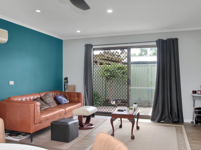 Photo - 1/96 Wallace Street, Bairnsdale VIC 3875 - Image 2