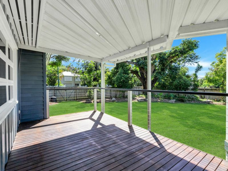 Photo - 196 Woodward Street, Whitfield QLD 4870 - Image 13