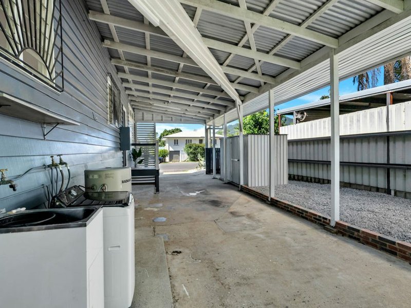 Photo - 196 Woodward Street, Whitfield QLD 4870 - Image 18