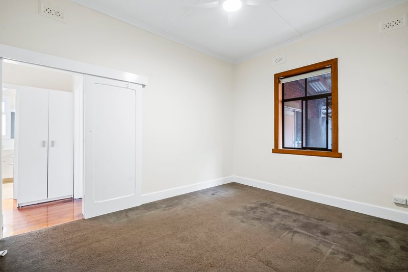 Photo - 196A Munro Street, Coburg VIC 3058 - Image 6