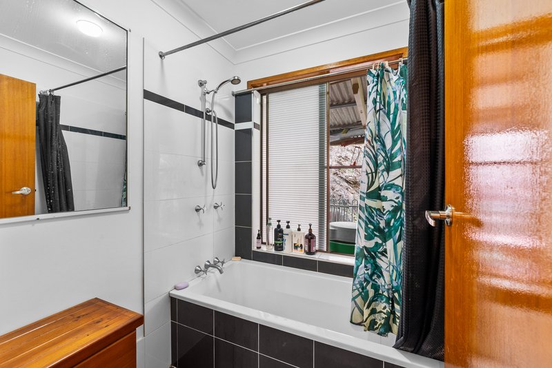 Photo - 197 Crane Crescent, Nerang QLD 4211 - Image 20