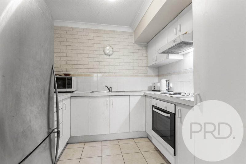 Photo - 1/97 Earl Street, Greenslopes QLD 4120 - Image 4