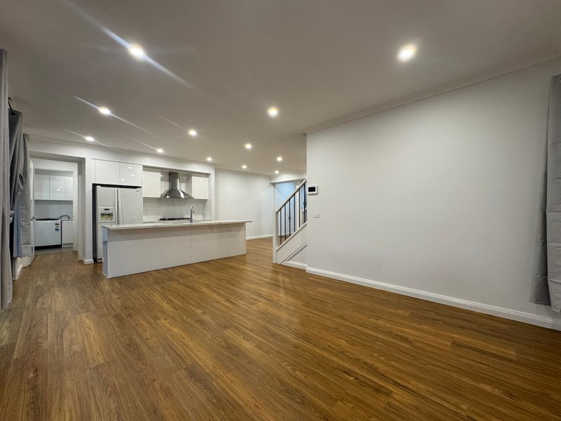 Photo - 1/97 Herbert Street, Dandenong VIC 3175 - Image 2