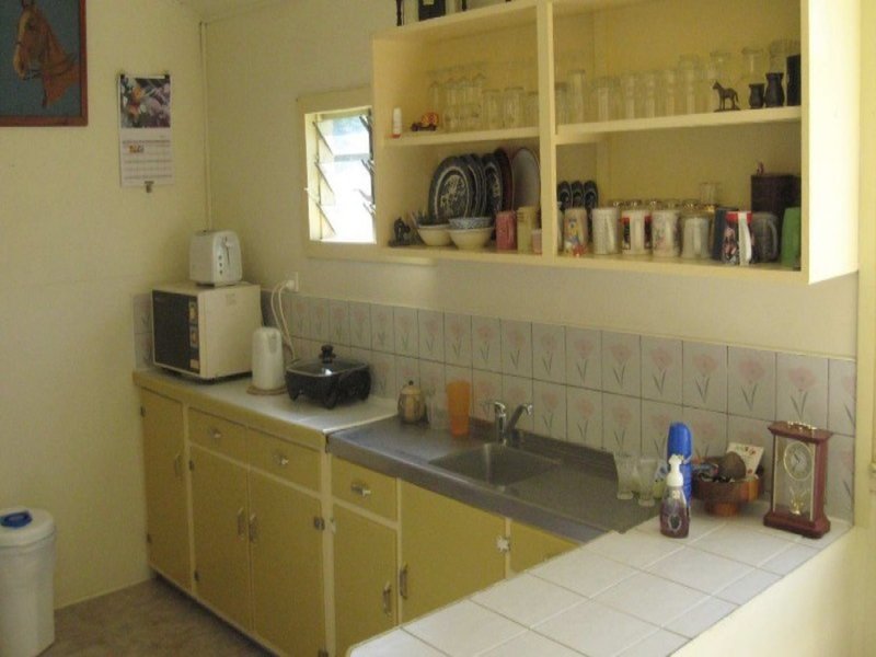 Photo - 197 Ipswich Street, Esk QLD 4312 - Image 2