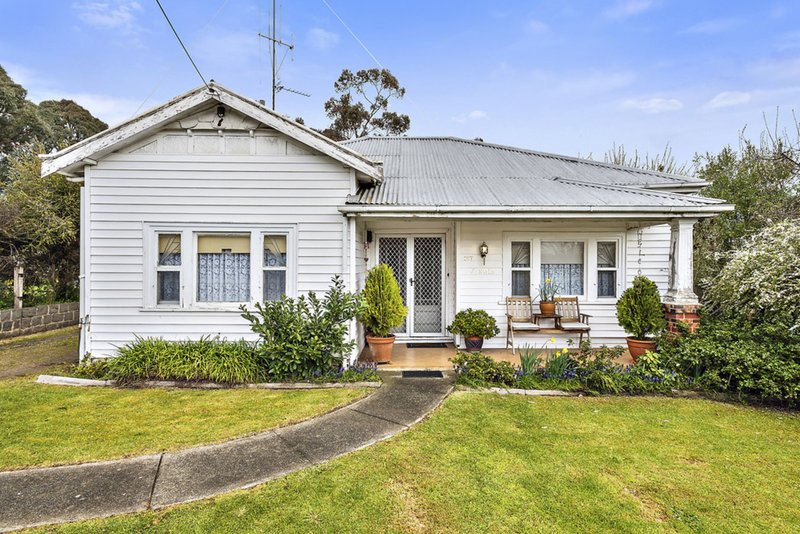 197 Mollison Street, Kyneton VIC 3444