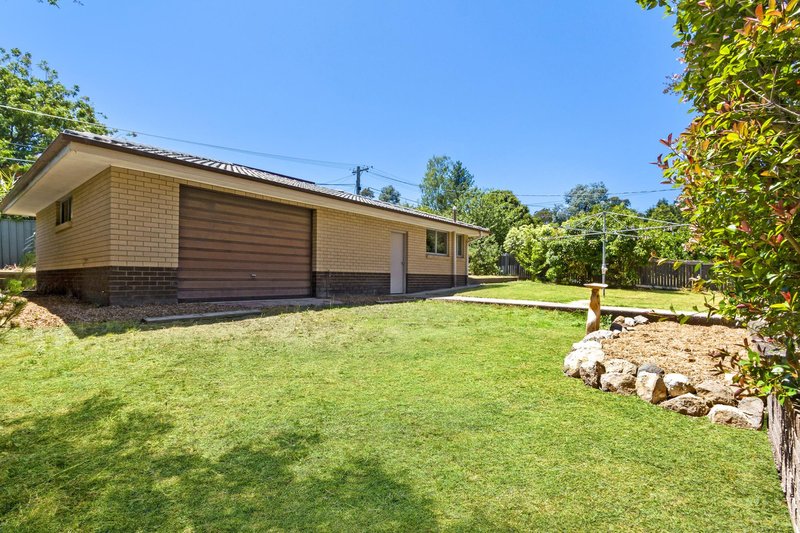 Photo - 197 Namatjira Drive, Fisher ACT 2611 - Image 17