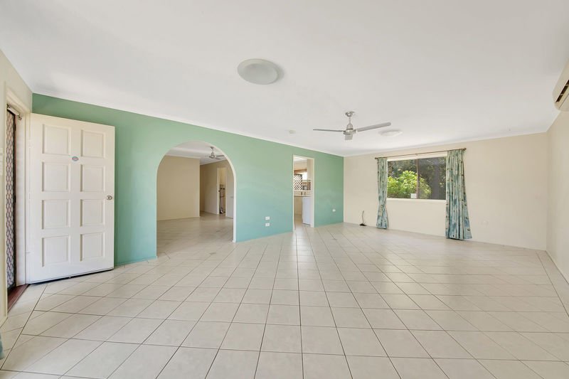 Photo - 197 Sun Valley Road, Kin Kora QLD 4680 - Image 6