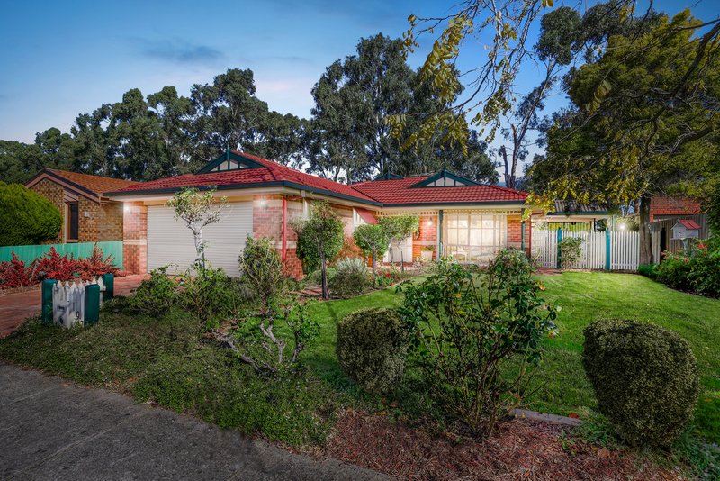 Photo - 197 Windermere Drive, Ferntree Gully VIC 3156 - Image 1