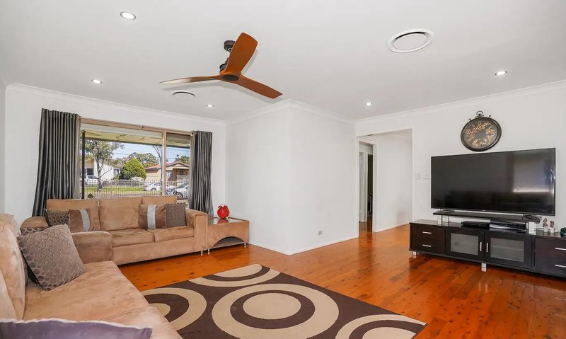 Photo - 197 Woodstock Avenue, Dharruk NSW 2770 - Image 3