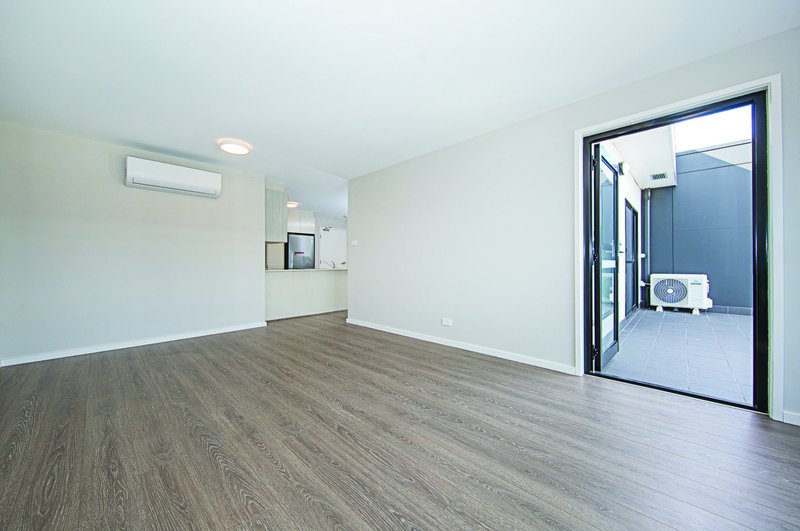 Photo - 197/8 Limburg Way, Greenway ACT 2900 - Image 4