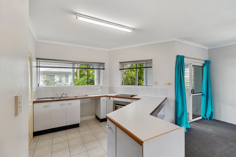 Photo - 19/8-14 Rose Street, Westcourt QLD 4870 - Image 2