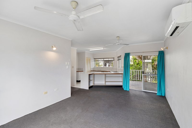 Photo - 19/8-14 Rose Street, Westcourt QLD 4870 - Image 4