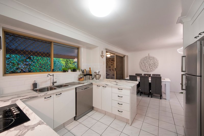 Photo - 198 Castile Crescent, Edens Landing QLD 4207 - Image 8