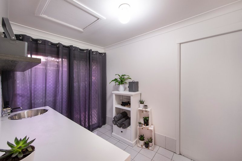 Photo - 198 Castile Crescent, Edens Landing QLD 4207 - Image 17