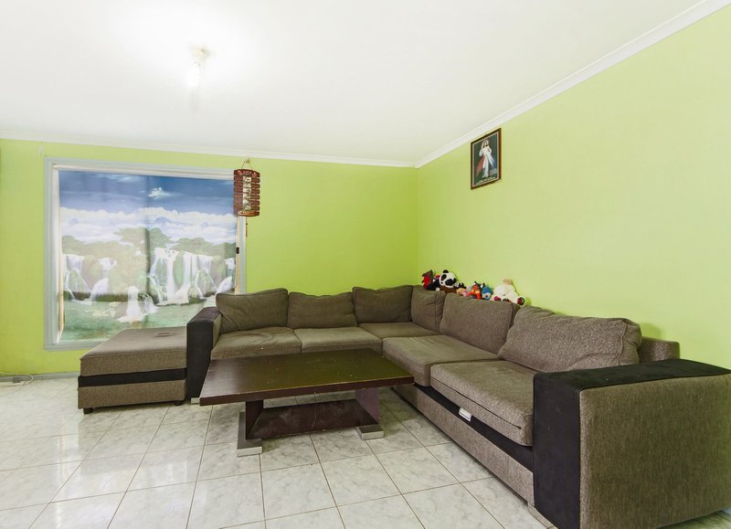 Photo - 198 Forrest Street, Ardeer VIC 3022 - Image 3