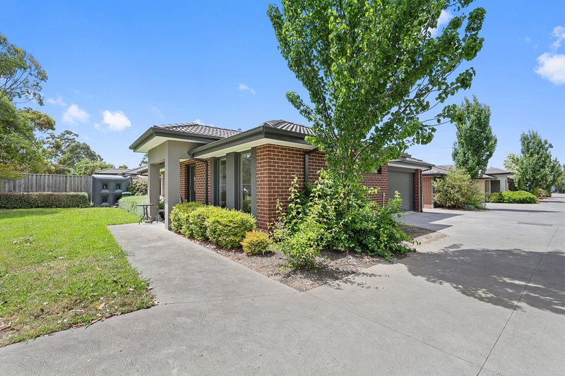 Photo - 1/98 Lampard Road, Drouin VIC 3818 - Image 11